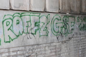 green-graffiti Graffiti under the bridge